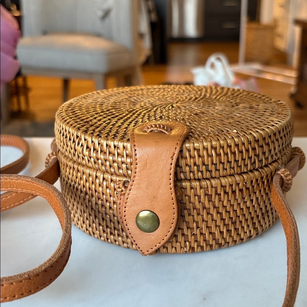 Round Woven Tan Crossbody Bag